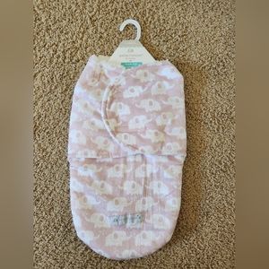 NWT Super soft swaddle sack pink elephants